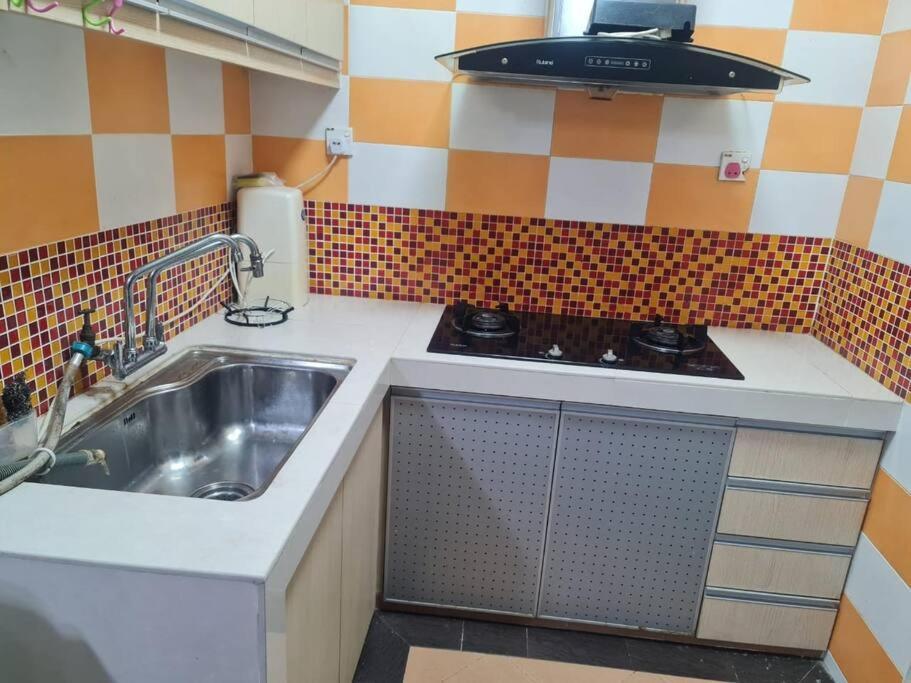 Uncle Noh Staycation Muslm Friendly, Desa Pinggiran Putra, Putrajaya Kajang Exterior photo